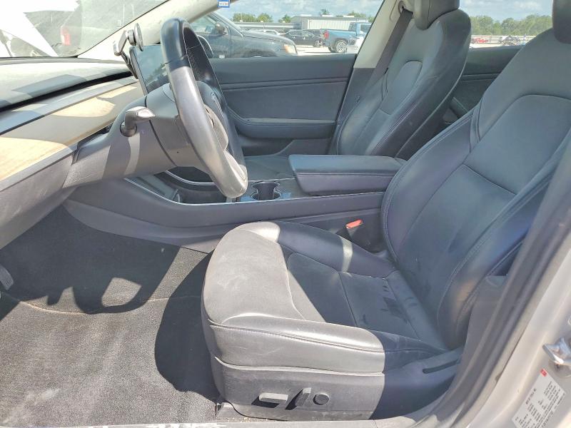 59234056 :رقم المزاد ، 5YJ3E1EAXJF077337 vin ، 2018 Tesla Model 3 مزاد بيع