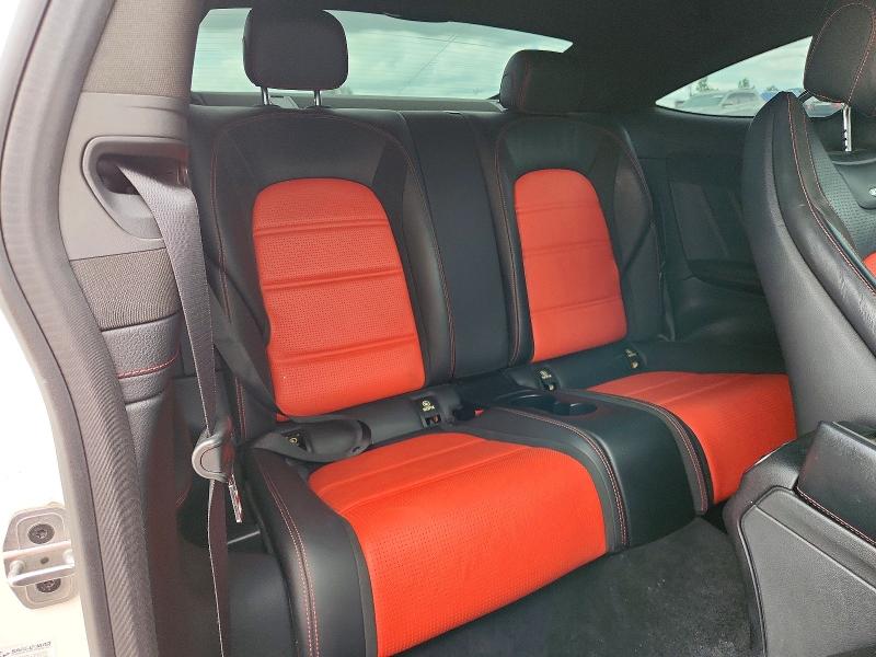 60623906 :رقم المزاد ، WDDWJ8GB4JF714974 vin ، 2018 Mercedes-benz C مزاد بيع