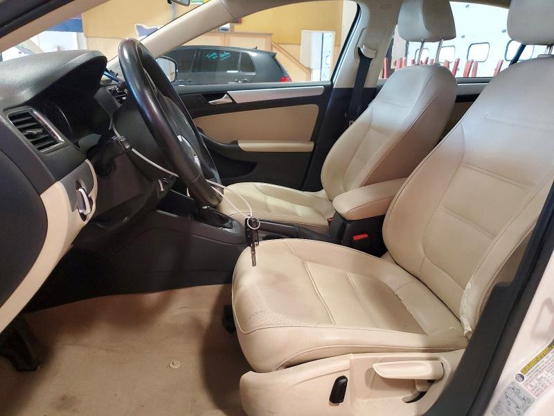 56938166 :رقم المزاد ، 3VWDP7AJ6DM393872 vin ، 2013 Volkswagen Jetta مزاد بيع