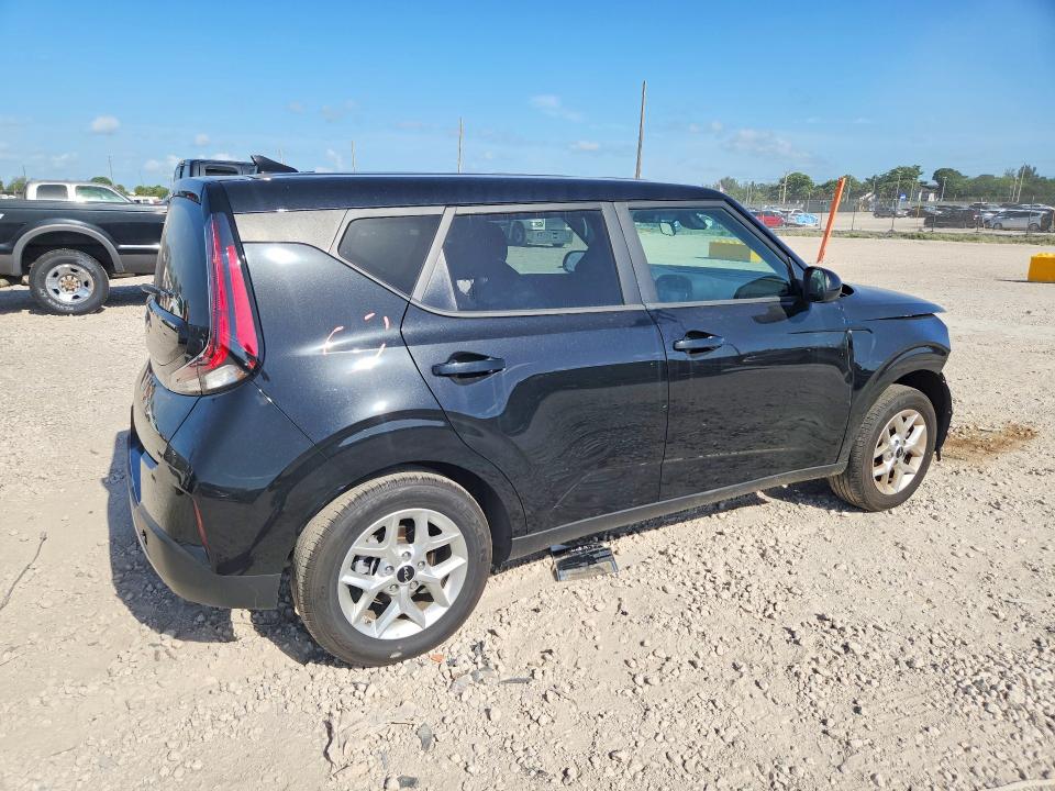 2025 Kia Soul მანქანა იყიდება აუქციონზე, vin: KNDJ23AU2S7949142, აუქციონის ნომერი: 61948536