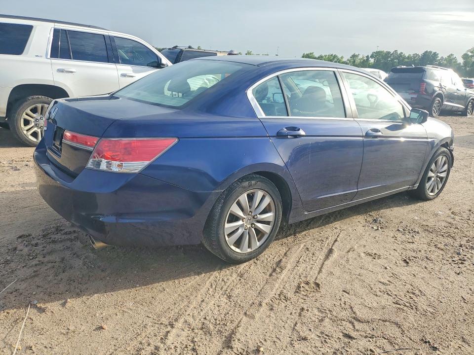 2011 Honda Accord მანქანა იყიდება აუქციონზე, vin: 1HGCP2F76BA040493, აუქციონის ნომერი: 60929876