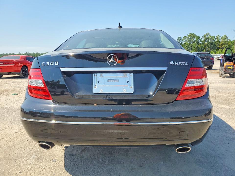 85629515 :رقم المزاد ، WDDGF8AB1EG254445 vin ، 2014 Mercedes-benz C مزاد بيع