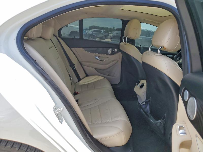 2015 Mercedes-benz C მანქანა იყიდება აუქციონზე, vin: 55SWF4KB2FU035369, აუქციონის ნომერი: 61745076