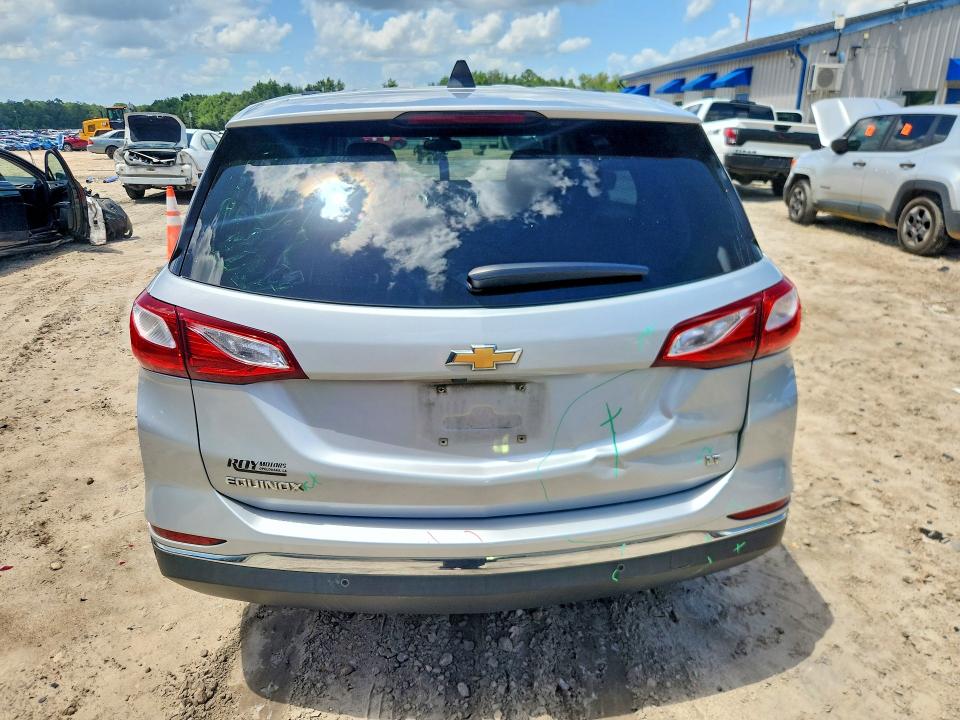 2018 Chevrolet Equinox მანქანა იყიდება აუქციონზე, vin: 2GNAXJEV1J6272745, აუქციონის ნომერი: 61108616