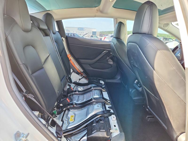 Продажа на аукционе авто 2018 Tesla Model 3, vin: 5YJ3E1EA0JF005689, номер лота: 59388106