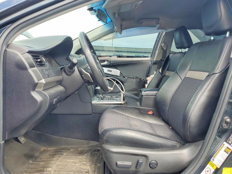 61165756 :رقم المزاد ، 4T1BF1FK6EU866111 vin ، 2014 Toyota Camry مزاد بيع