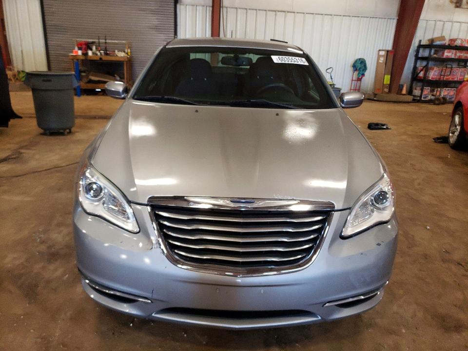 Продаж на аукціоні авто 2014 Chrysler 200, vin: 1C3CCBABXEN111752, номер лоту: 60355316
