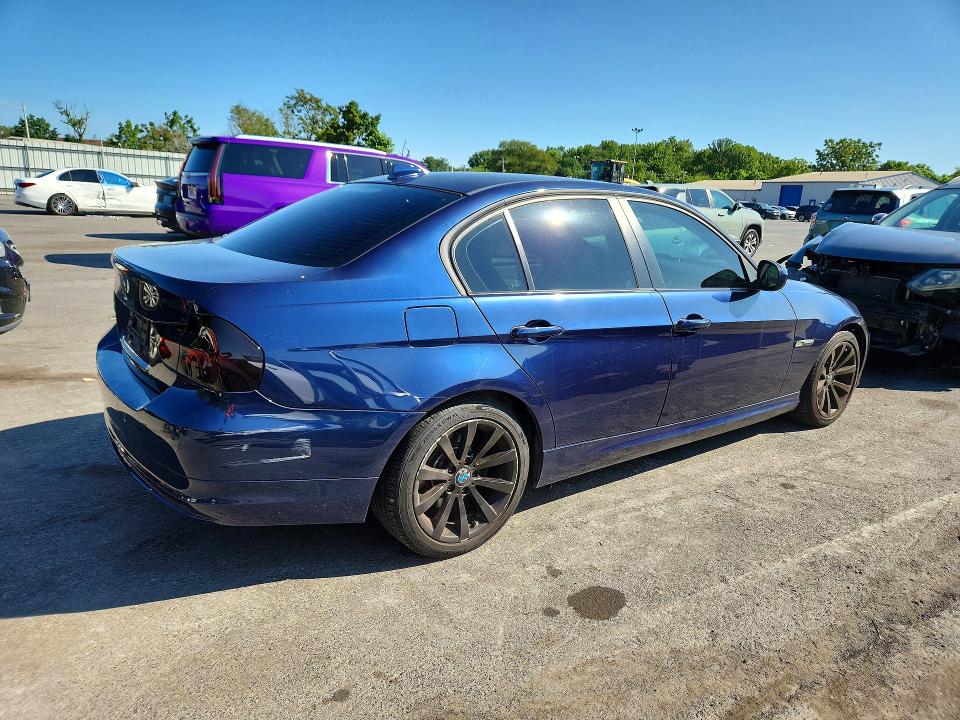 61853196 :رقم المزاد ، WBAPK5C52BA660502 vin ، 2011 Bmw 328 مزاد بيع