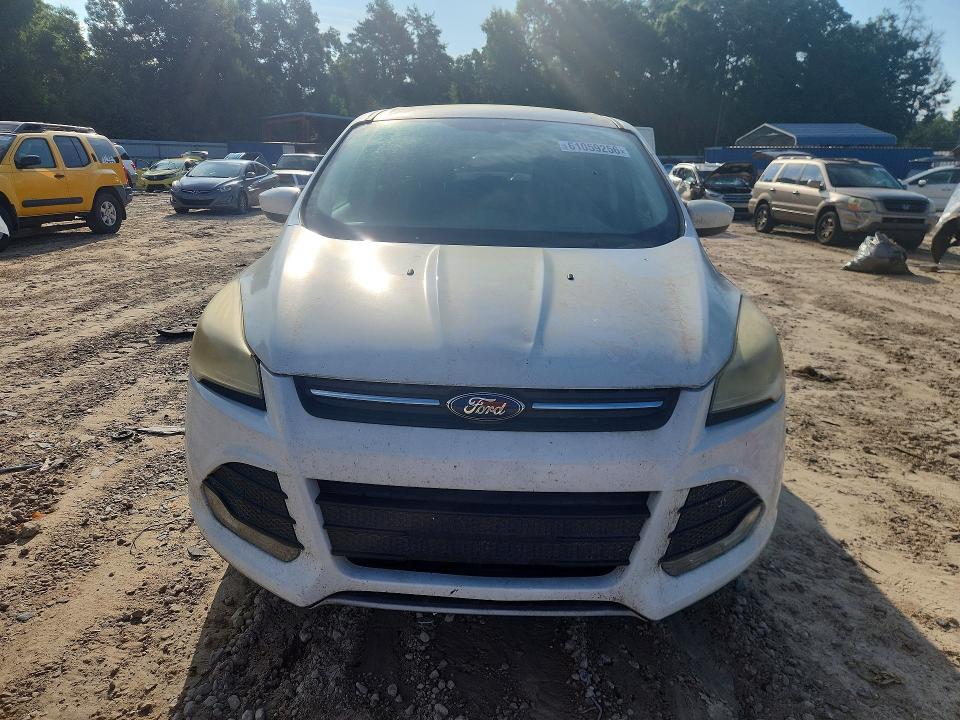61059256 :رقم المزاد ، 1FMCU9GX3FUB96991 vin ، 2015 Ford Escape مزاد بيع