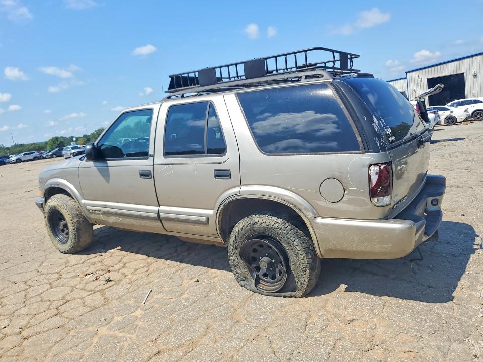Продажа на аукционе авто 2001 Chevrolet Blazer, vin: 1GNDT13W21K238461, номер лота: 61052656