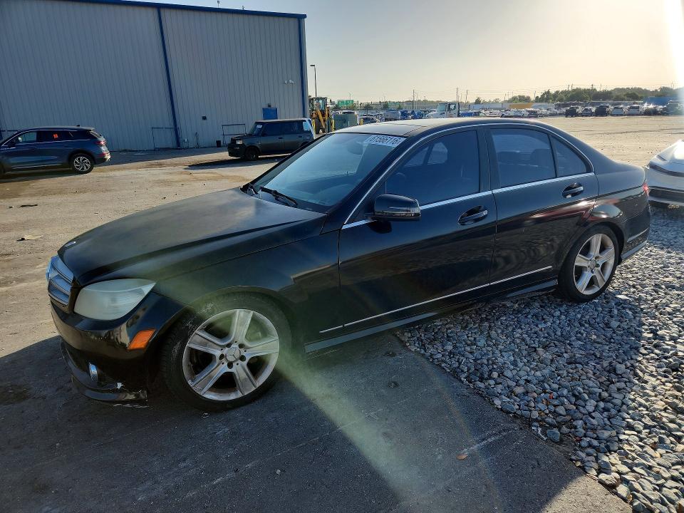 61566116 :رقم المزاد ، WDDGF8BB7AF424452 vin ، 2010 Mercedes-benz C مزاد بيع