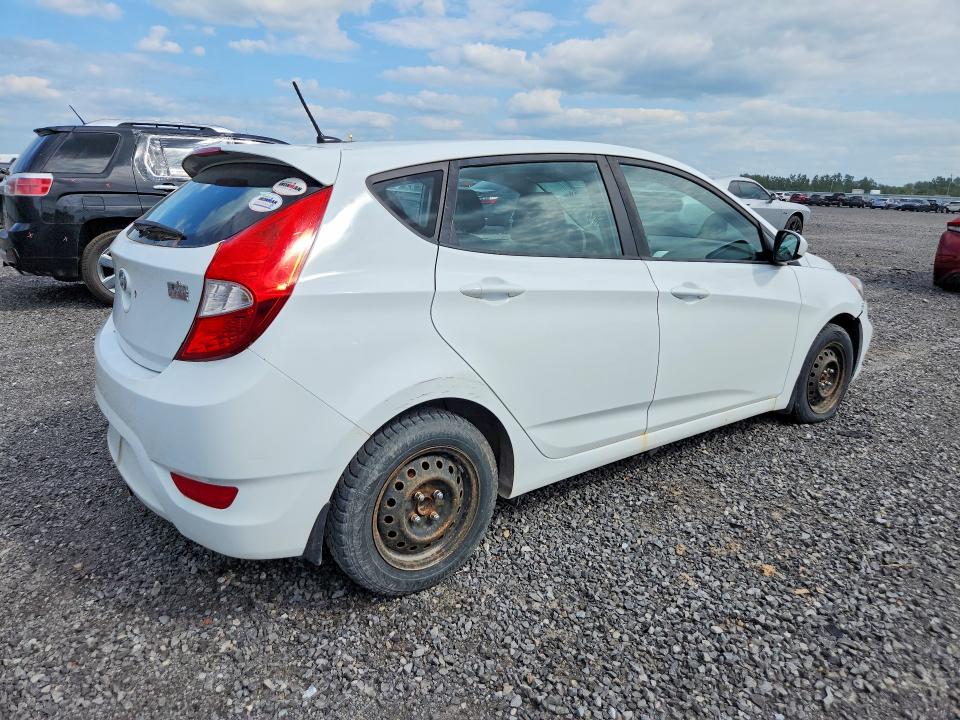 61512626 :رقم المزاد ، KMHCT5AE6HU335758 vin ، 2017 Hyundai Accent مزاد بيع