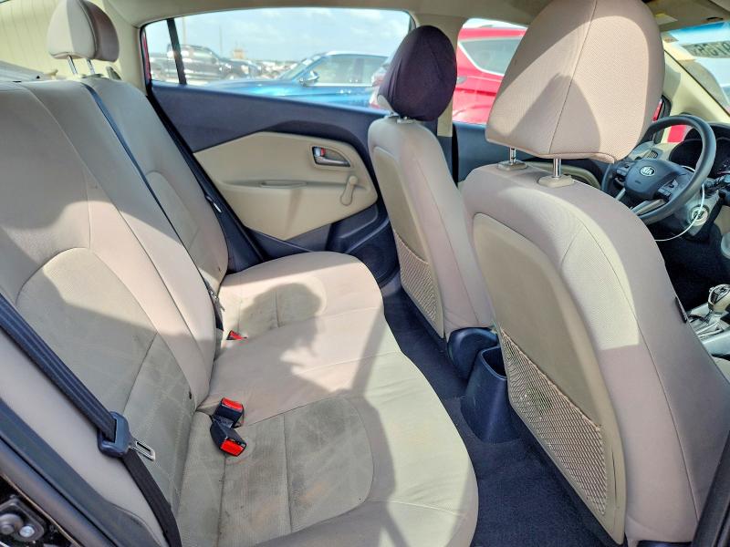 61799766 :رقم المزاد ، KNADM4A39F6527091 vin ، 2015 Kia Rio مزاد بيع