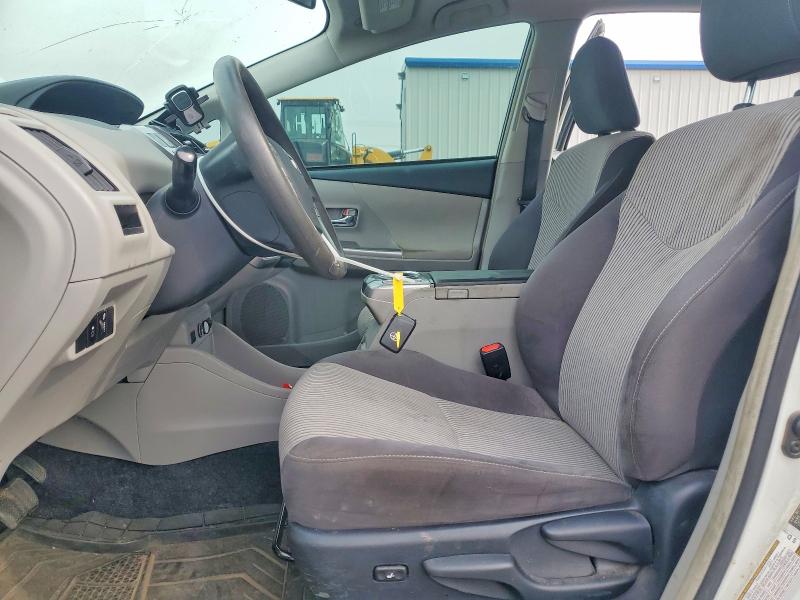61765556 :رقم المزاد ، JTDZN3EU3GJ047257 vin ، 2016 Toyota Prius V مزاد بيع