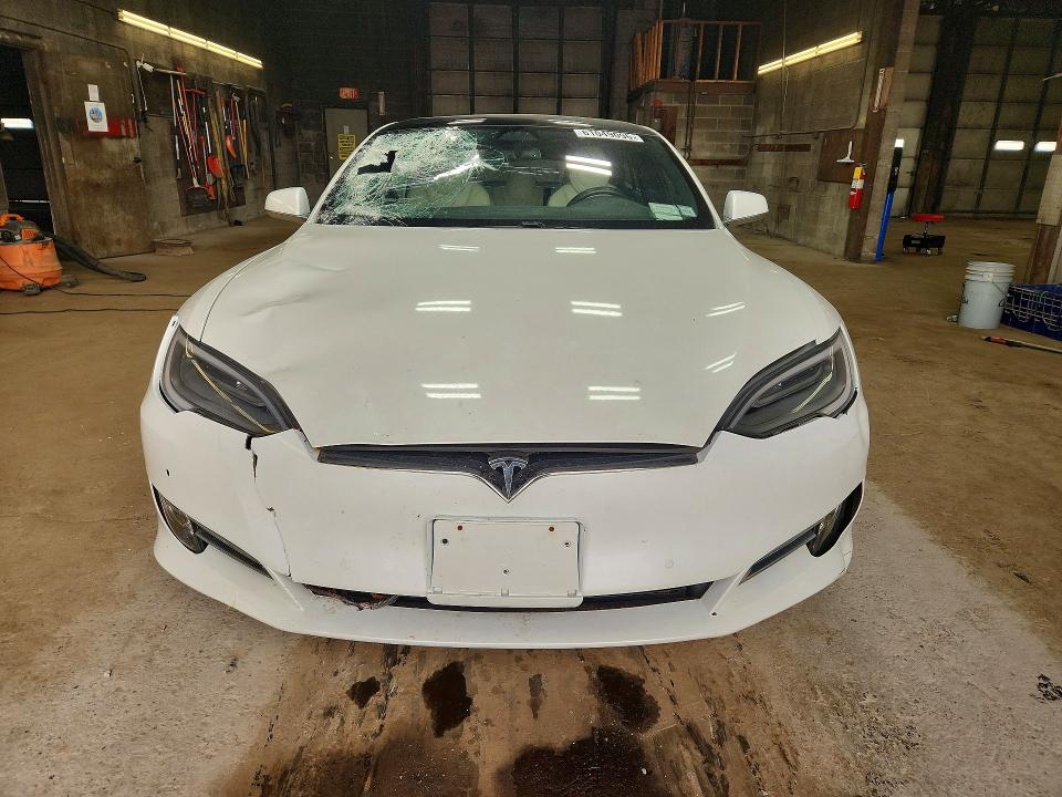 Продажа на аукционе авто 2019 Tesla Model S, vin: 5YJSA1E28KF340099, номер лота: 61049096
