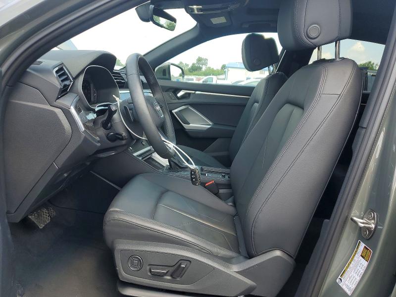 85621155 :رقم المزاد ، WA1DECF39S1033544 vin ، 2025 Audi Q3 مزاد بيع