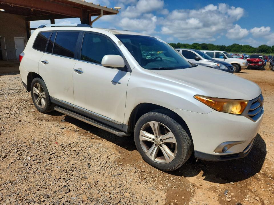 Auction sale of the 2013 Toyota Highlander, vin: 5TDYK3EH6DS101592, lot number: 61485786