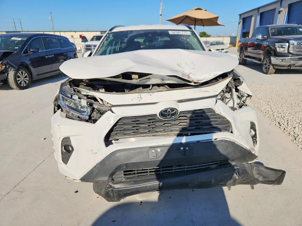 62581776 :رقم المزاد ، 2T3W1RFV3MC162562 vin ، 2021 Toyota Rav4 مزاد بيع