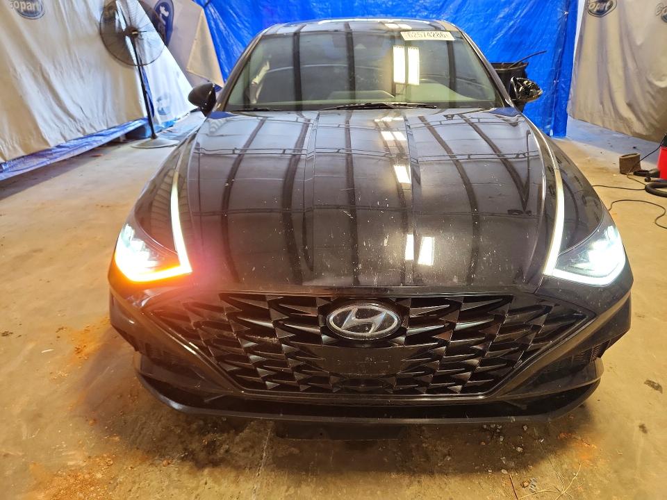 62574286 :رقم المزاد ، 5NPEJ4J25MH107418 vin ، 2021 Hyundai Sonata مزاد بيع