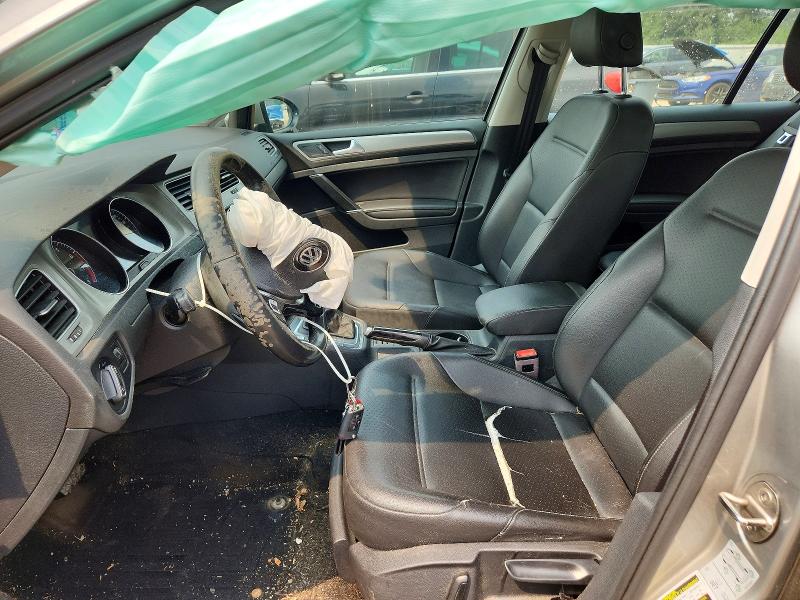 61319576 :رقم المزاد ، 3VW217AU9HM075351 vin ، 2017 Volkswagen Golf مزاد بيع