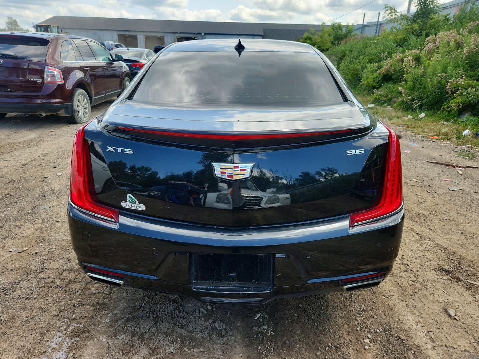 Продажа на аукционе авто 2018 Cadillac Xts, vin: 2G61M5S32J9167385, номер лота: 61811856