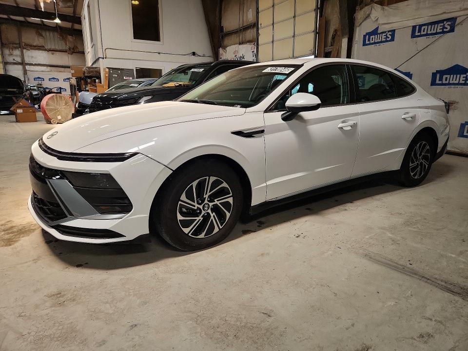 Auction sale of the 2026 Hyundai Sonata Hybrid, vin: KMHL24JJ2TA164673, lot number: 63170046