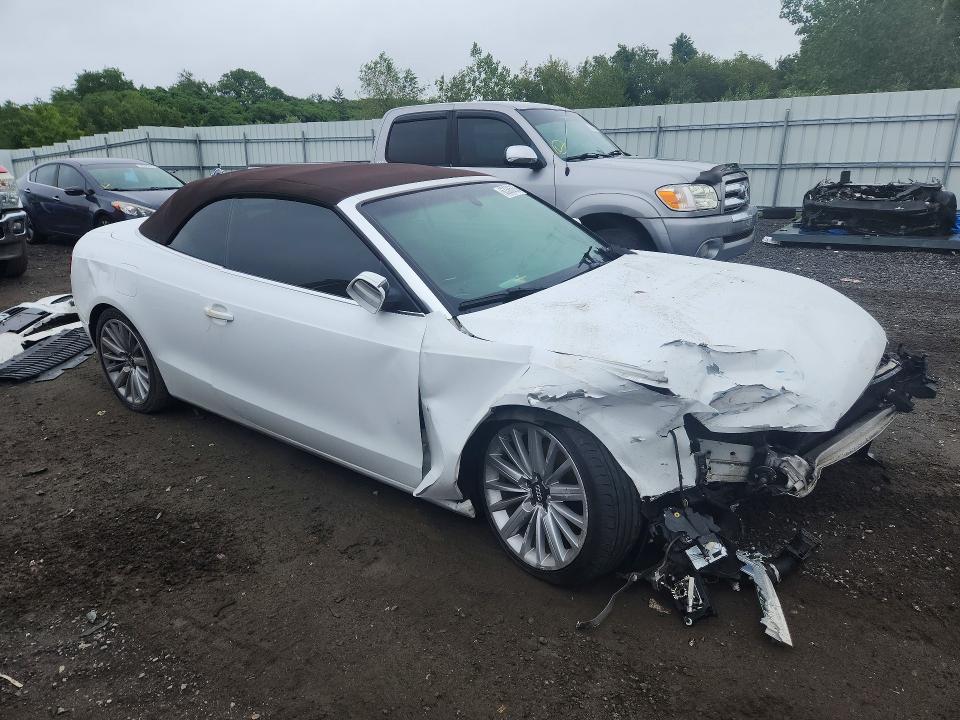 2010 Audi A5 მანქანა იყიდება აუქციონზე, vin: WAULFAFH2AN018273, აუქციონის ნომერი: 63386856