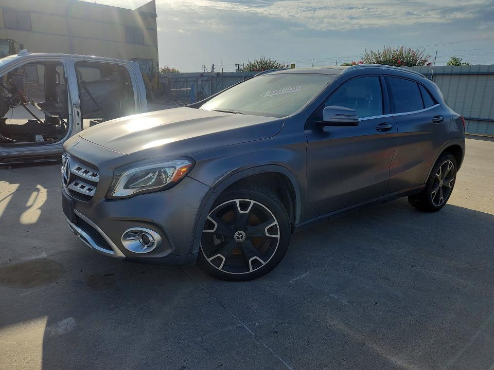 85621295 :رقم المزاد ، WDCTG4EB8JJ424218 vin ، 2018 Mercedes-benz Gla مزاد بيع