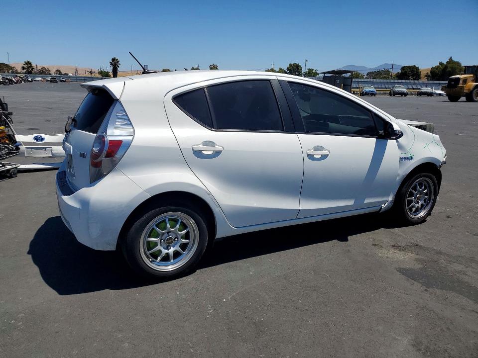 2012 Toyota Prius C მანქანა იყიდება აუქციონზე, vin: JTDKDTB34C1021843, აუქციონის ნომერი: 62971966