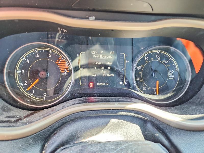 62778036 :رقم المزاد ، 1C4PJMCX1JD586679 vin ، 2018 Jeep Cherokee مزاد بيع