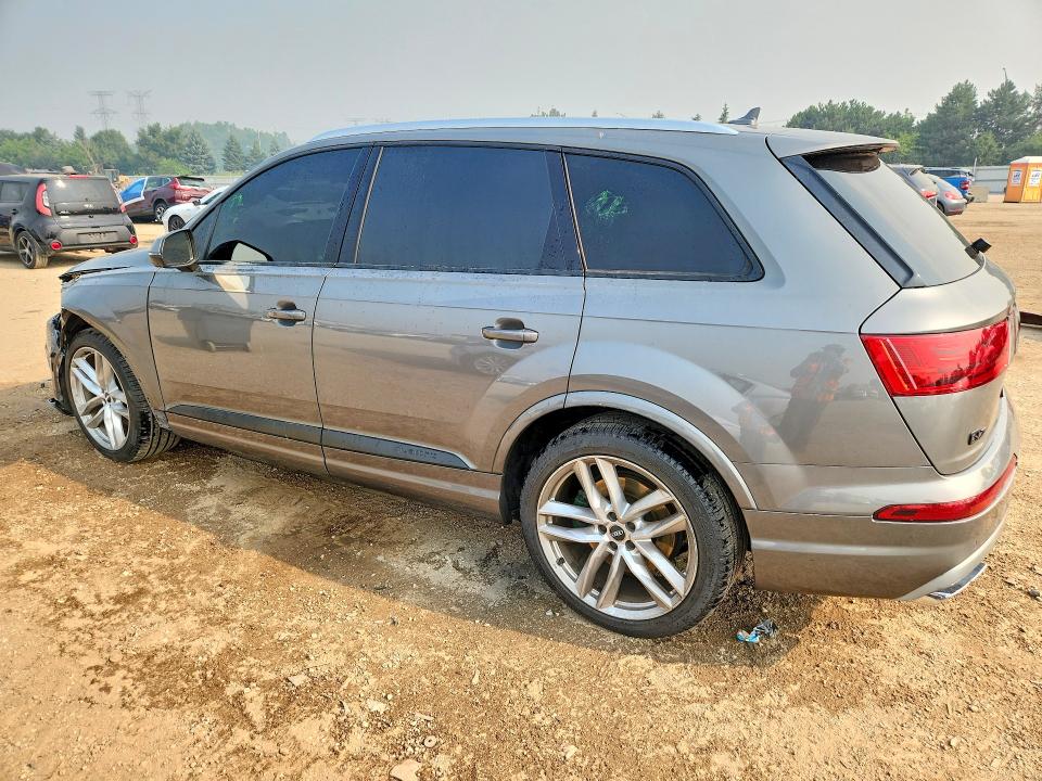 Продажа на аукционе авто 2017 Audi Q7, vin: WA1VAAF78HD002641, номер лота: 61137426