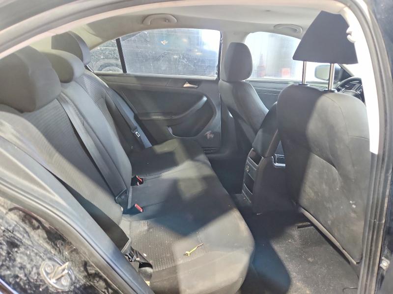 60174226 :رقم المزاد ، 3VW2K7AJ3FM298663 vin ، 2015 Volkswagen Jetta مزاد بيع