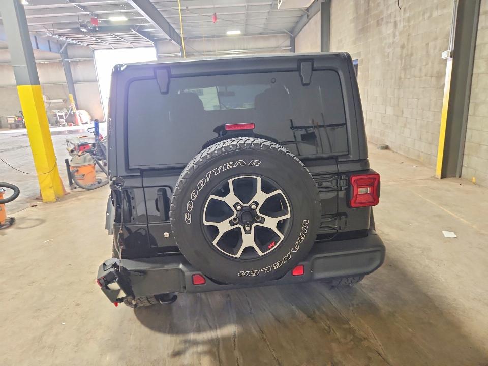 60464016 :رقم المزاد ، 1C4HJXDG0JW274698 vin ، 2018 Jeep Wrangler Unlimited مزاد بيع
