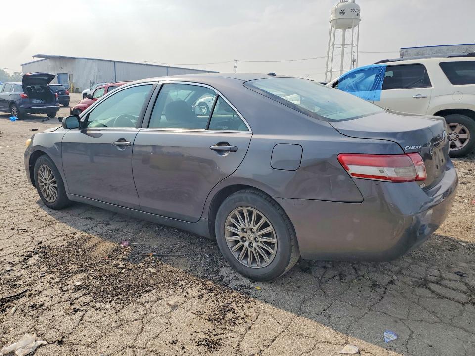 60506276 :رقم المزاد ، 4T4BF3EK2AR043611 vin ، 2010 Toyota Camry مزاد بيع