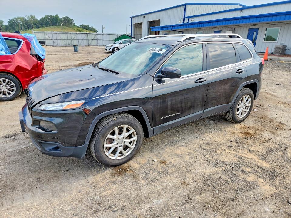 62040056 :رقم المزاد ، 1C4PJMCS8FW794834 vin ، 2015 Jeep Cherokee مزاد بيع