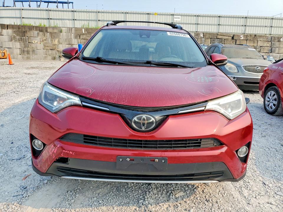 2018 Toyota Rav4 მანქანა იყიდება აუქციონზე, vin: JTMYFREVXJD128587, აუქციონის ნომერი: 62688796