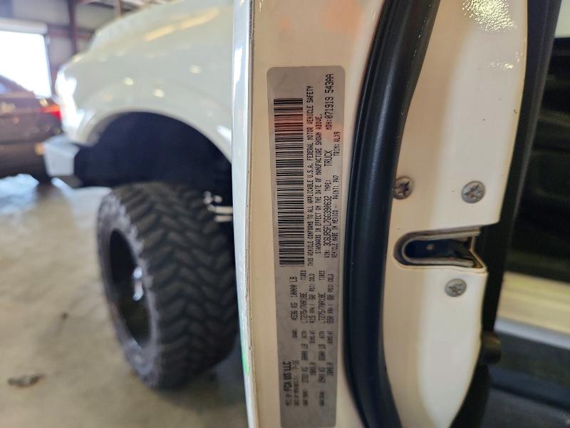 62043786 :رقم المزاد ، 3C6UR5FL7GG390632 vin ، 2016 Ram 2500 مزاد بيع