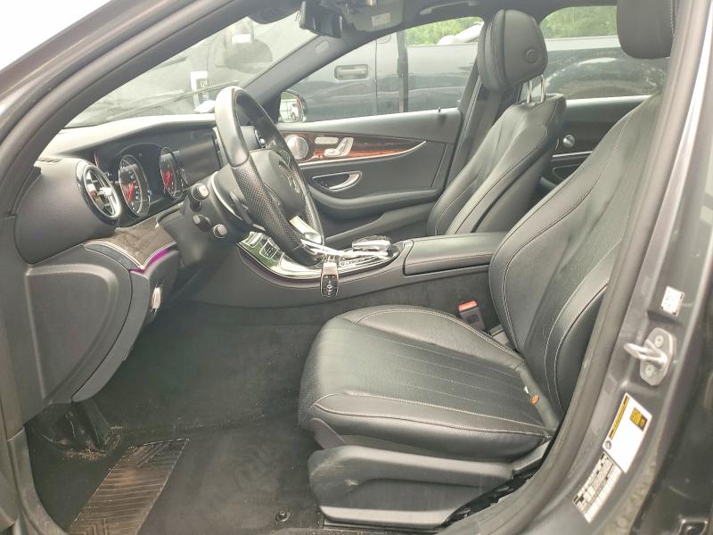 60990806 :رقم المزاد ، WDDZF4KB2HA091540 vin ، 2017 Mercedes-benz E مزاد بيع