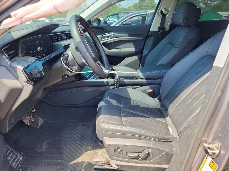 60221906 :رقم المزاد ، WA1AAAGE2MB006024 vin ، 2021 Audi E-tron مزاد بيع