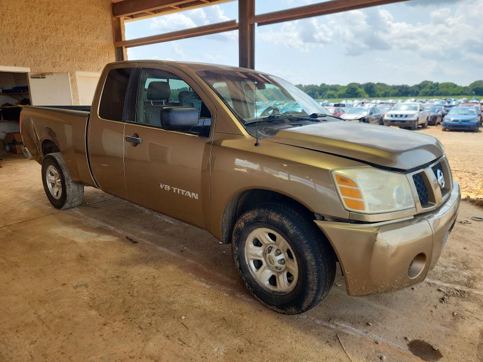 2005 Nissan Titan მანქანა იყიდება აუქციონზე, vin: 1N6BA06A25N543461, აუქციონის ნომერი: 62794636