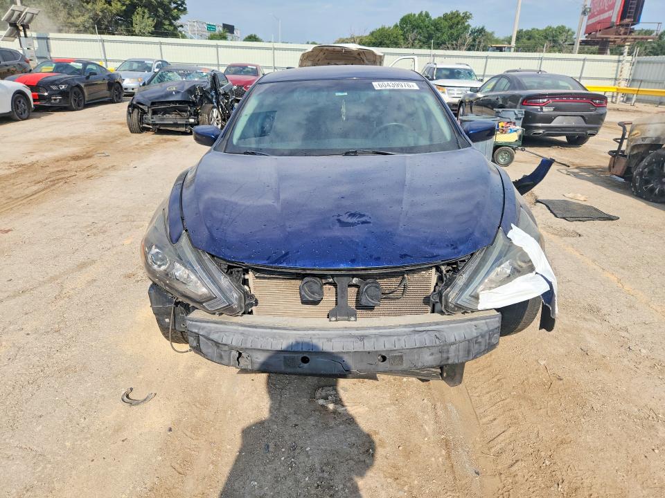 Продажа на аукционе авто 2017 Nissan Altima, vin: 1N4AL3AP8HC495377, номер лота: 60439976
