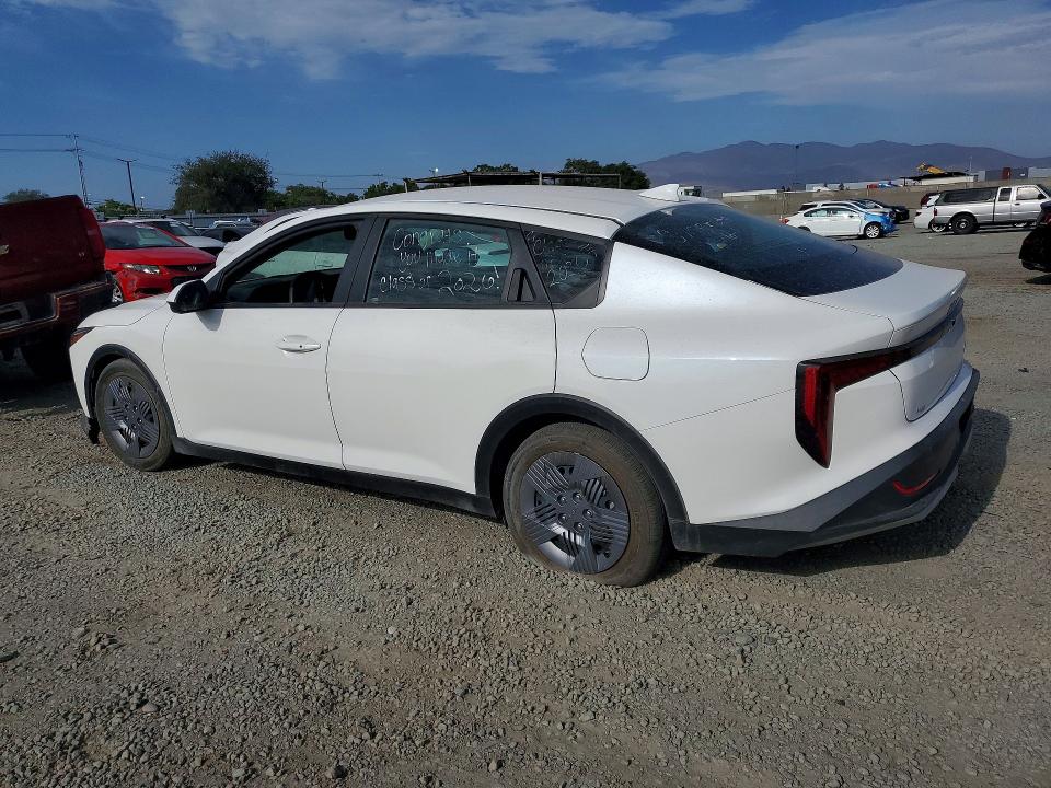 2025 Kia K4 მანქანა იყიდება აუქციონზე, vin: 3KPFT4DEXSE180824, აუქციონის ნომერი: 61370606