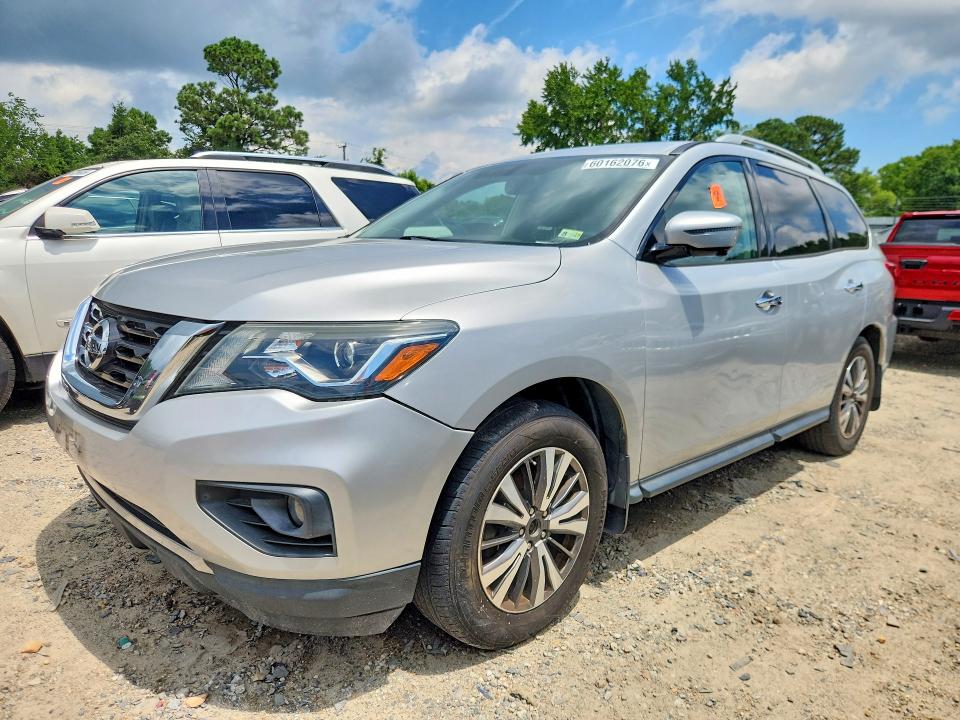 Продажа на аукционе авто 2017 Nissan Pathfinder, vin: 5N1DR2MN5HC698734, номер лота: 60162076