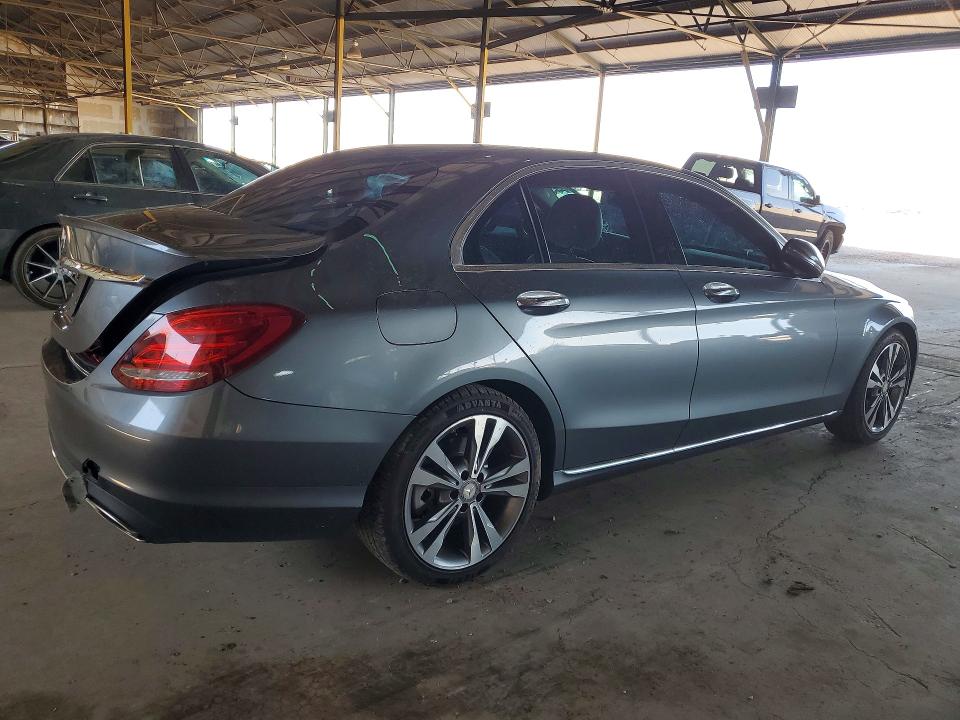 60082336 :رقم المزاد ، 55SWF4JB7HU182114 vin ، 2017 Mercedes-benz C مزاد بيع