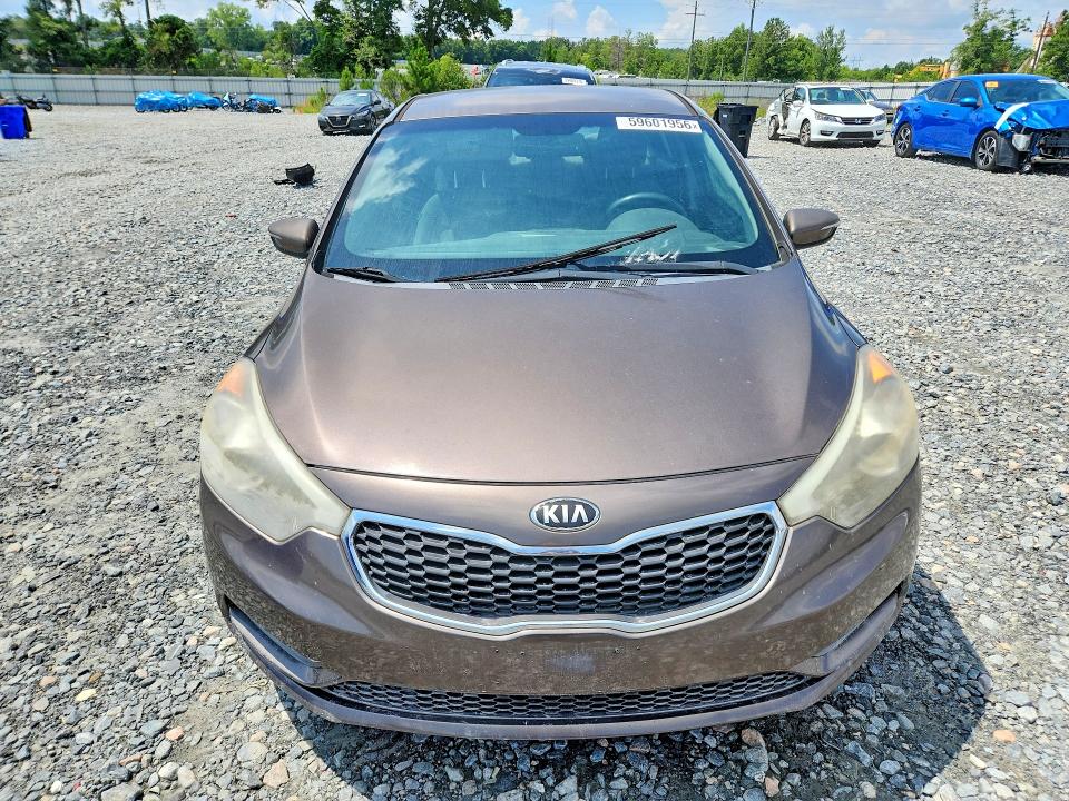 2015 Kia Forte მანქანა იყიდება აუქციონზე, vin: KNAFX4A62F5315648, აუქციონის ნომერი: 59601956