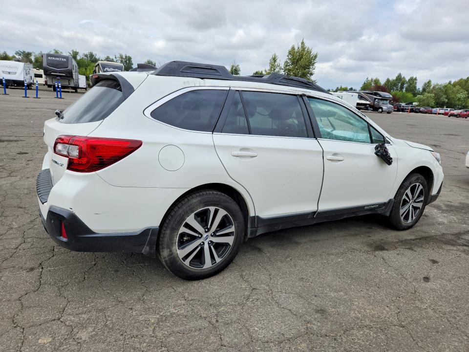 Продаж на аукціоні авто 2018 Subaru Outback, vin: 4S4BSANC8J3349947, номер лоту: 61049916
