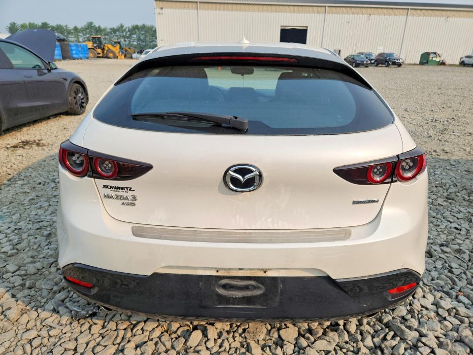 2021 Mazda 3 მანქანა იყიდება აუქციონზე, vin: JM1BPBML1M1401674, აუქციონის ნომერი: 61336966