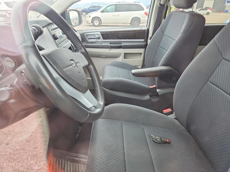 61916606 :رقم المزاد ، 2D4RN5D11AR445124 vin ، 2010 Dodge Grand Caravan مزاد بيع