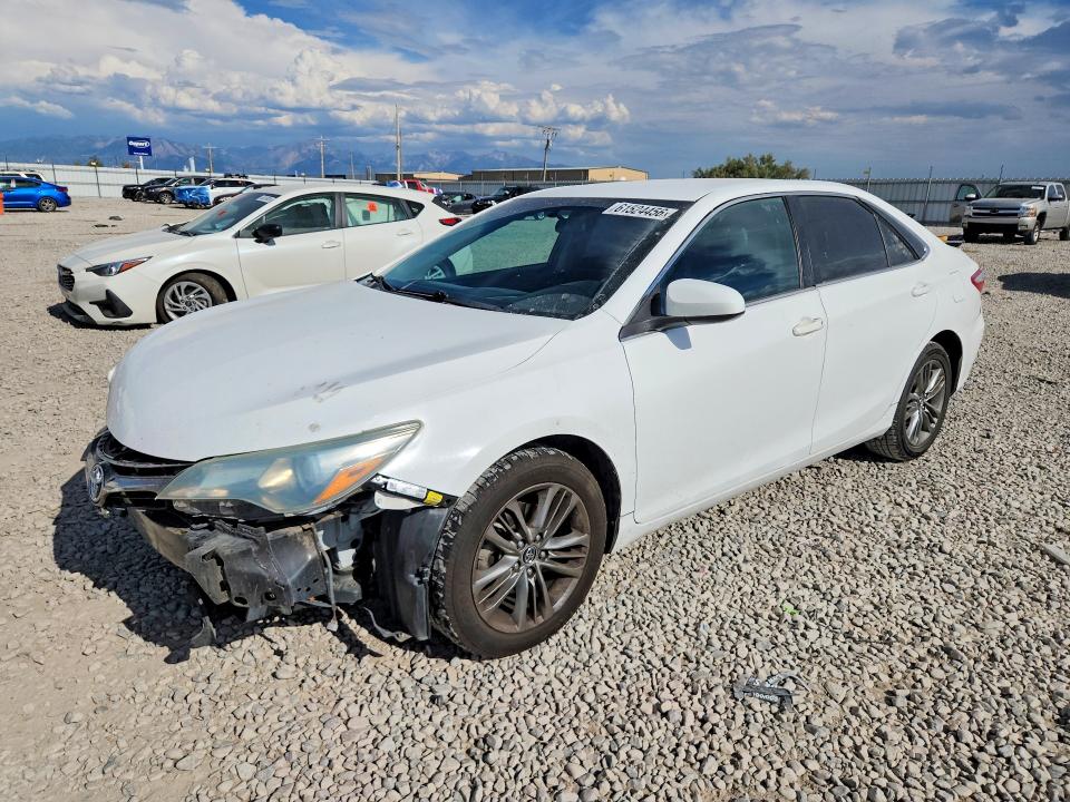 61524456 :رقم المزاد ، 4T1BF1FK5GU539847 vin ، 2016 Toyota Camry مزاد بيع