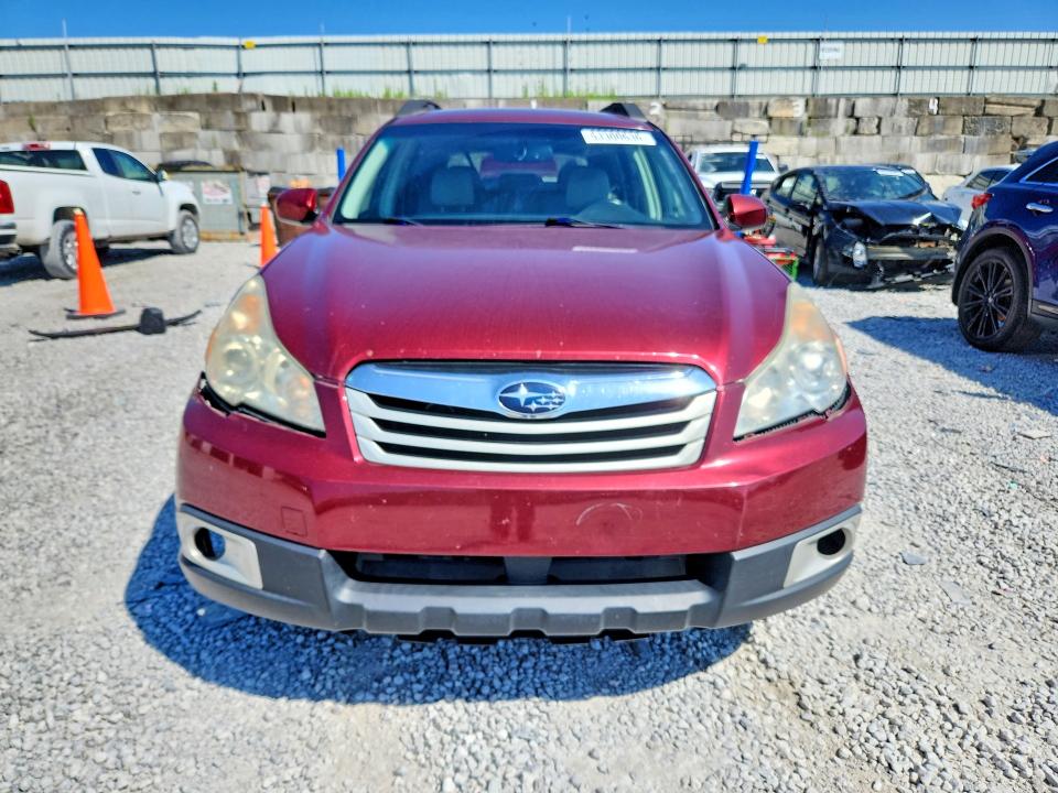 63300636 :رقم المزاد ، 4S4BRCFC1B1335276 vin ، 2011 Subaru Outback مزاد بيع